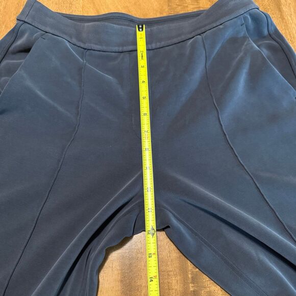 Lululemon Softstreme Pintuck Mid-Rise Pant *Regular – Dark Grey, Size M - Picture 11 of 12